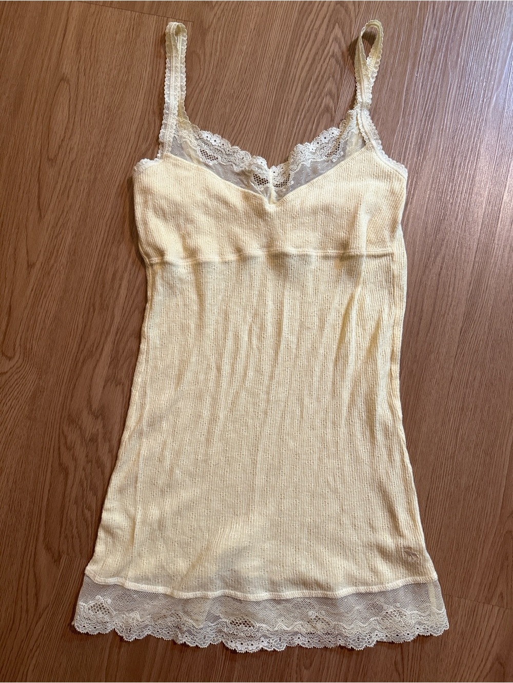 Vintage Y2K Abercrombie Ribbed Long Tank Top with Lace Trim in Pale Yellow